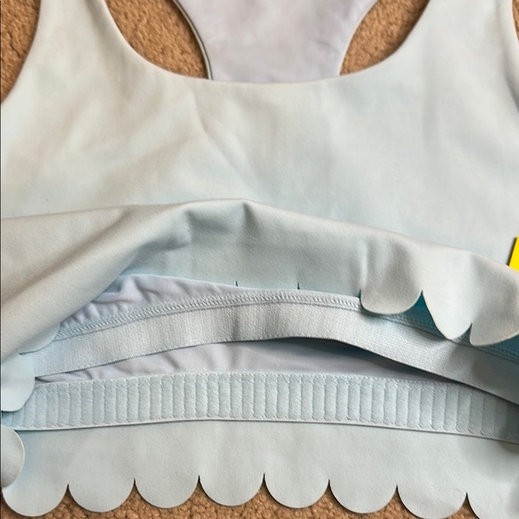 EleVen by Venus Williams Pretty Power Scalloped Sports Bra Ice Blue - Picture 6 of 8